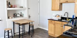 27 Florence St. Gallery 4