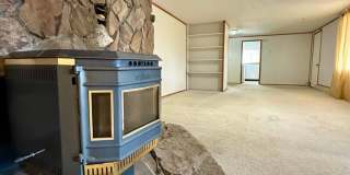 Grand 5Bd/3Ba Two Story Home w/ Bonus Room! 1409 NW Portland Ave! Gallery 21