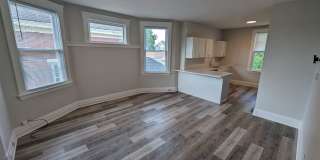 Beautiful Housing Convenient to Xavier Campus with Bonus Room Gallery 1