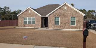 304 Ash Boulevard Gallery 1