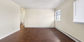 Carolina Village Gallery 37