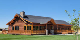 Spacious  Elegant 3-Bedroom Home – Flexible lease term. Gallery 1