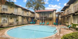 Alamo Heights Condo Gallery 22