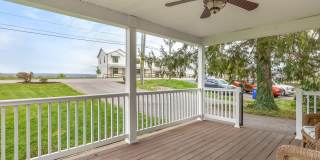 Spacious ranch close to campus Gallery 9