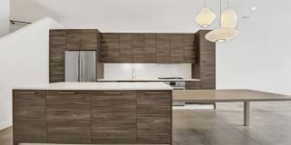 1017 North Cleveland Ave. Gallery 7