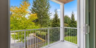 Creekside Apartments Gallery 2