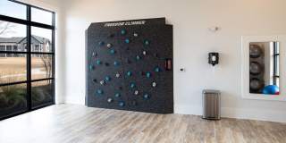 The Heron at River Island Gallery 9