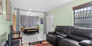 410 East Dr Gallery 1