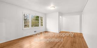 221 Lawson Road Gallery 15