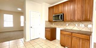 **APPLICATION RECEIVED** Spacious 5-Bedroom Retreat with 2-Car Garage & Prime Location Near Lackland AFB! Gallery 9