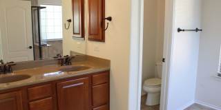 3-BEDROOM IN WOODS OF ALON Gallery 26