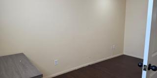 2101 W BETHANY HOME Road Gallery 24