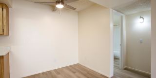 La Lomita Gallery 33
