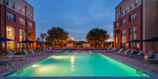 Sola Station Canalside Apartments Gallery 8