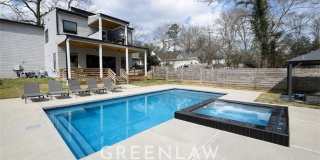 2785 Memorial Drive SE Gallery 20