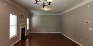 Quaint 4-Bedroom Home Gallery 7