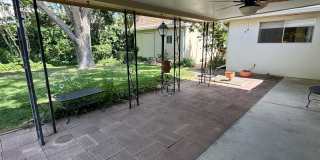 4 Bedroom, 2 Bathroom Home near Louisiana & Osuna Gallery 18