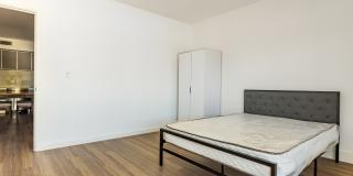 1450 S Barrington Ave Gallery 15