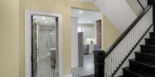 1756 Oak Street Gallery 6