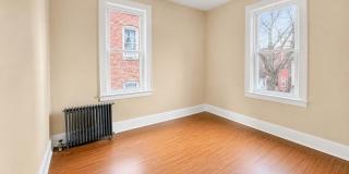 137 Hammond Ave Gallery 27