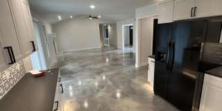 5 Bed 4 Bath Home fenced yard 5 Bed 4 Bath Home fenced yard Gallery 1