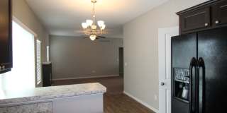 4 bed/3 bath Split-foyer. Great Location! Gallery 6