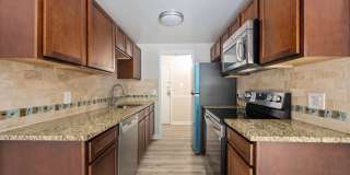 11659 STONEVIEW Square Gallery 5