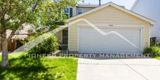 Cozy Home with Two Car Garage and Fenced Back Yard Gallery 1
