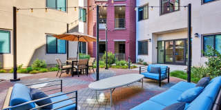 Downtown Ontario Luxury Apartments Gallery 89