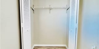 706 SE 13th Court unit: C Gallery 28