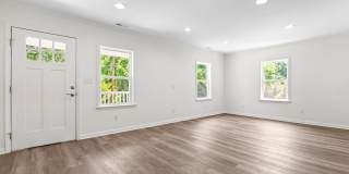 320 Clay St Gallery 5