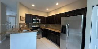 1026 NE 207th Ter Gallery 5