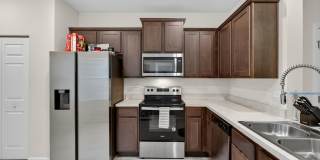 12784 VETERANS Court Gallery 4