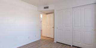 12471 W Holly Street Gallery 34