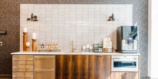 The District Gallery 5