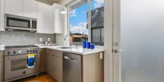 Modern 3 Bed Townhouse in Seattle | 2 Bath $3,800!! Gallery 7