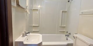 1260 University Avenue - 1 Gallery 7