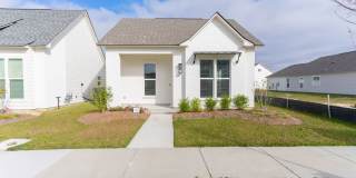 4 Bedroom Home NEW Construction in CENTRAL. Gallery 3