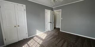 1751 E 59th Place Gallery 12