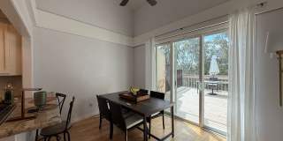 Beautiful 3BD/3BA Townhome in Carlsbad Gallery 20