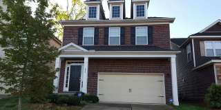 4Bed/2.5Bath 26700 sq ft home located in Wellesley Gallery 1