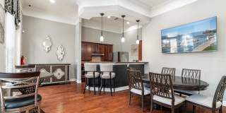 Vintage Creekwood Park Apartments Gallery 10