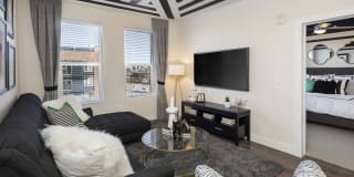 Highlands 32 Gallery 32