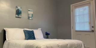 Charming furnished 2BR 3rd Floor Apartment in Wilmington Charming furnished 2BR 3rd Floor Apartment in Wilmington Gallery 21