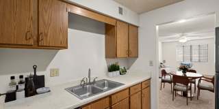 Bristol Pointe Apartments Gallery 12