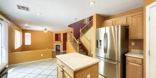 4 Bedroom in a Gated Community with Community Pool & Gym! Gallery 9