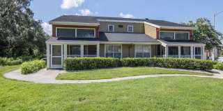 2/2  Town-home located within Park Lake Condominiums Gallery 1