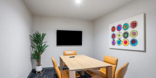 Maris Gallery 24