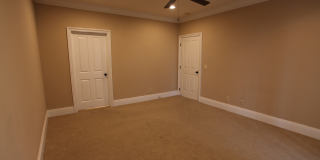 Downtown Auburn Luxury Living – Steps from Campus! Gallery 13
