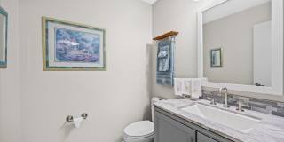 3345 E Lloyd St Gallery 14